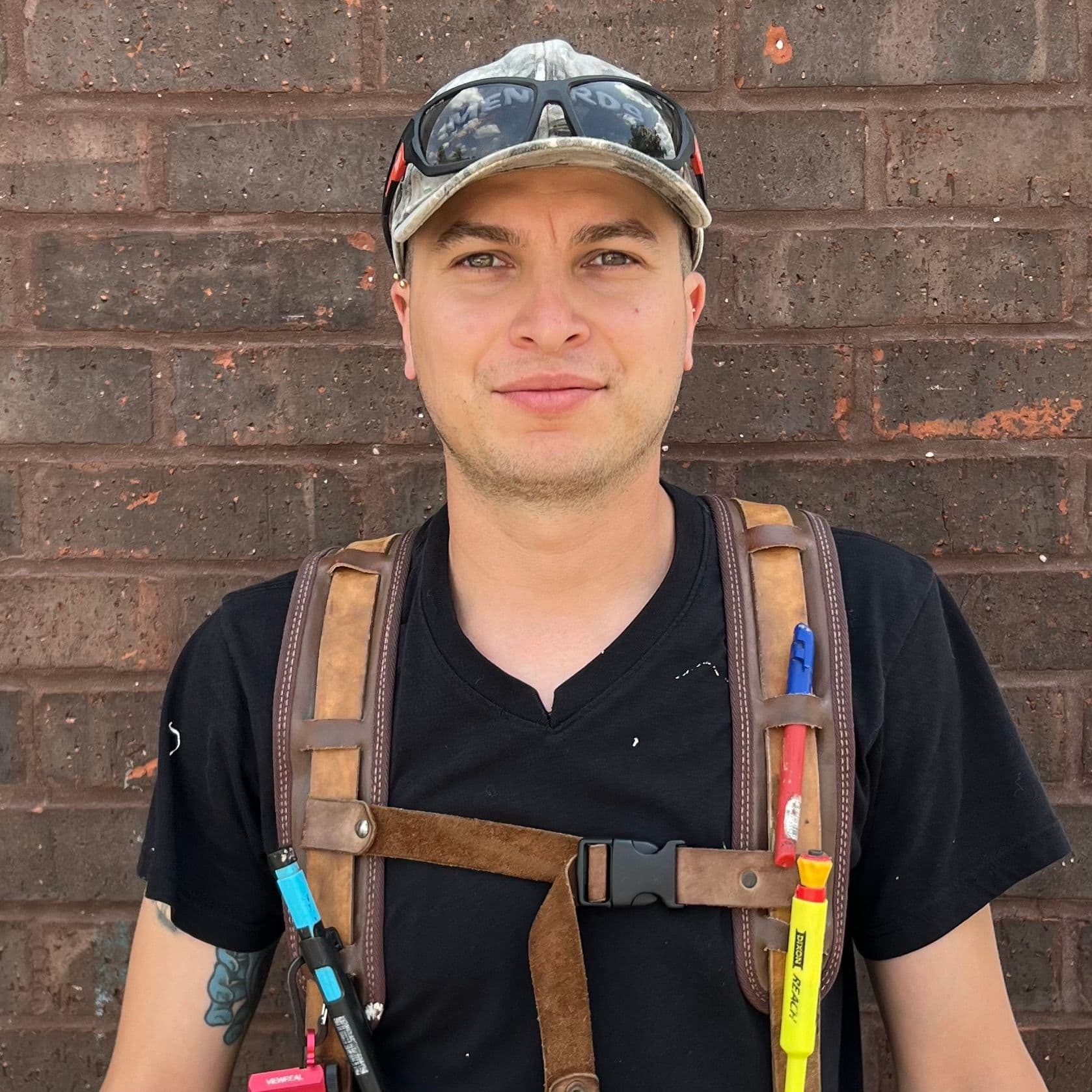 Efren - Carpenter (1).jpeg